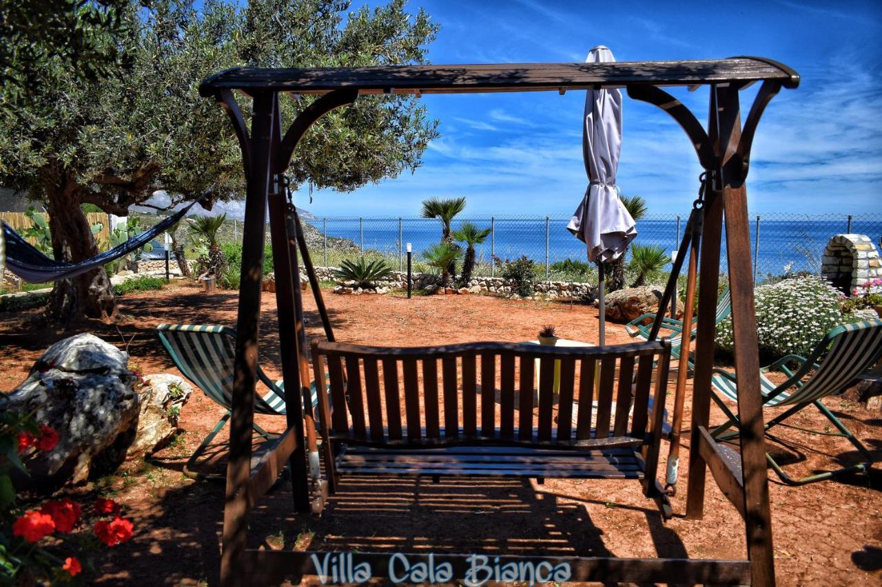 Villa Cala Bianca カステッランマーレ・デル・ゴルフォ エクステリア 写真
