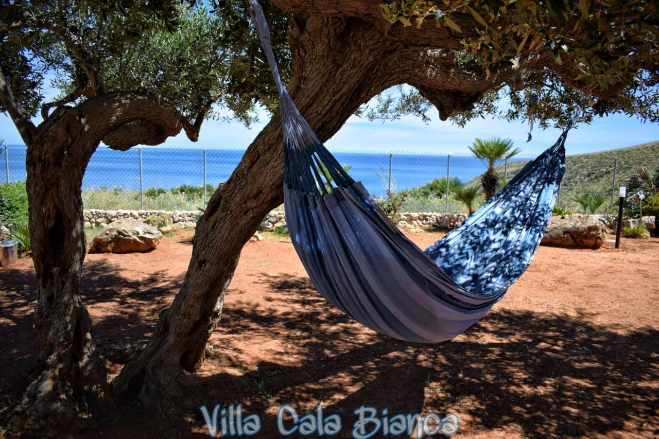 Villa Cala Bianca カステッランマーレ・デル・ゴルフォ エクステリア 写真